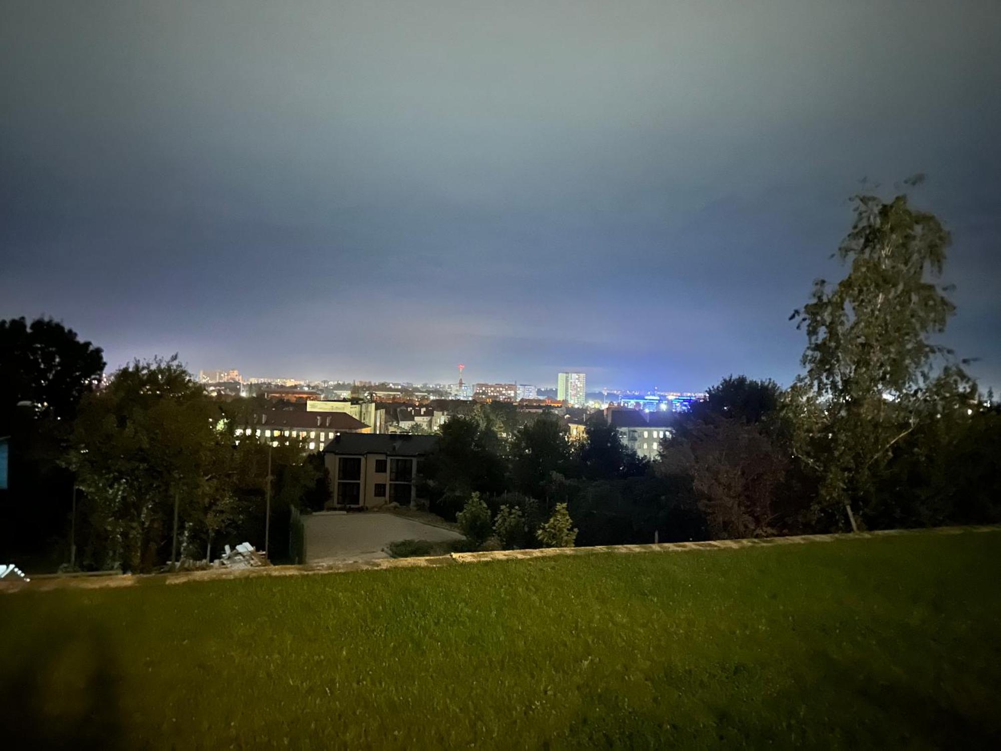 Панорамні Апартаменти ウージュホロド エクステリア 写真